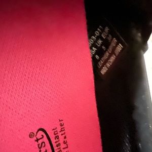 Size 8 nursing clog black barely used